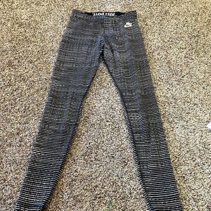Nike workout leggings 
